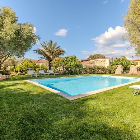 Stazzo San Teodoro L'Olivastro Piscina Condivisa Διαμέρισμα Εξωτερικό φωτογραφία